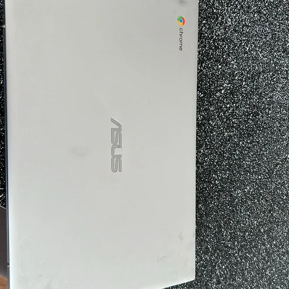 Chrome book ASUS.
